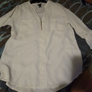 Women's /juniors dress shirt  rue 21